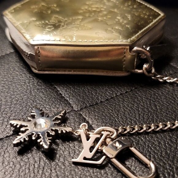 Louis Vuitton Snowflake Porte-Monnaie Flocon Vernis Argent Pouch Rare Authentic - Picture 4 of 10